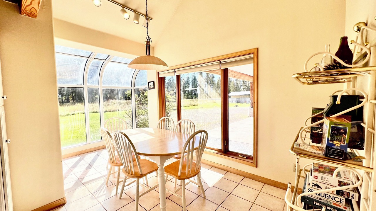 Photo of Others in Ronan