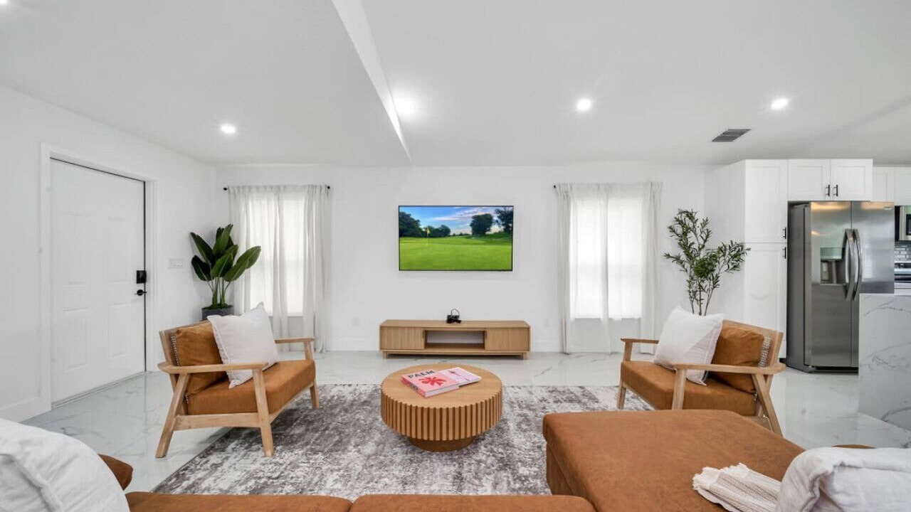 Photo of Livingroom in Lake Worth