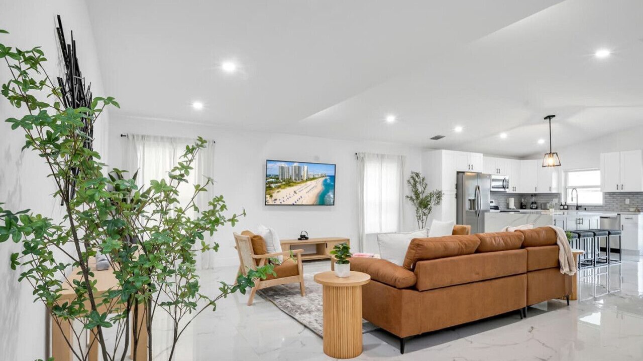 Photo of Livingroom in Lake Worth