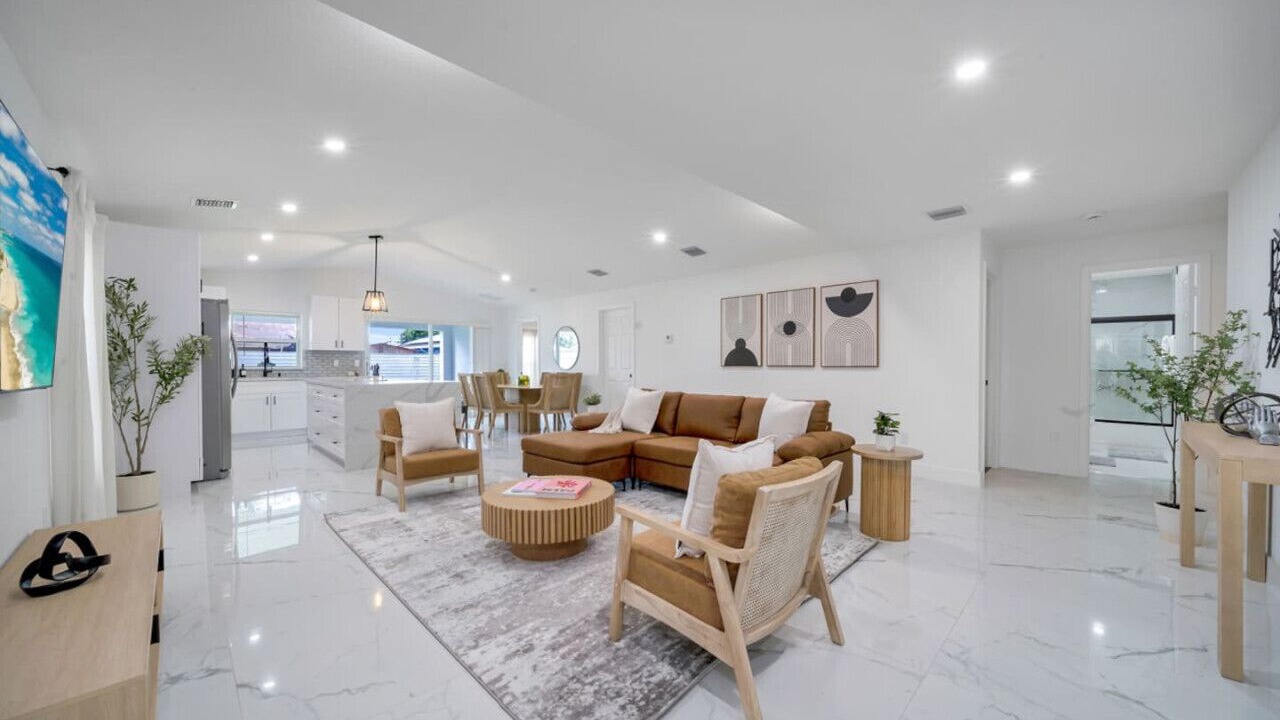Photo of Livingroom in Lake Worth