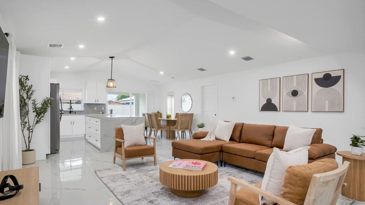 Photo of Livingroom in Lake Worth