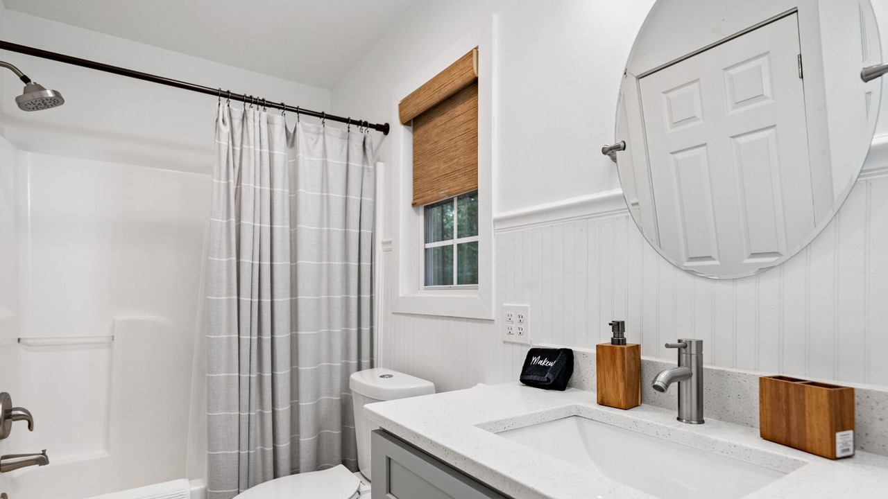 Photo of Bathroom in Ellijay