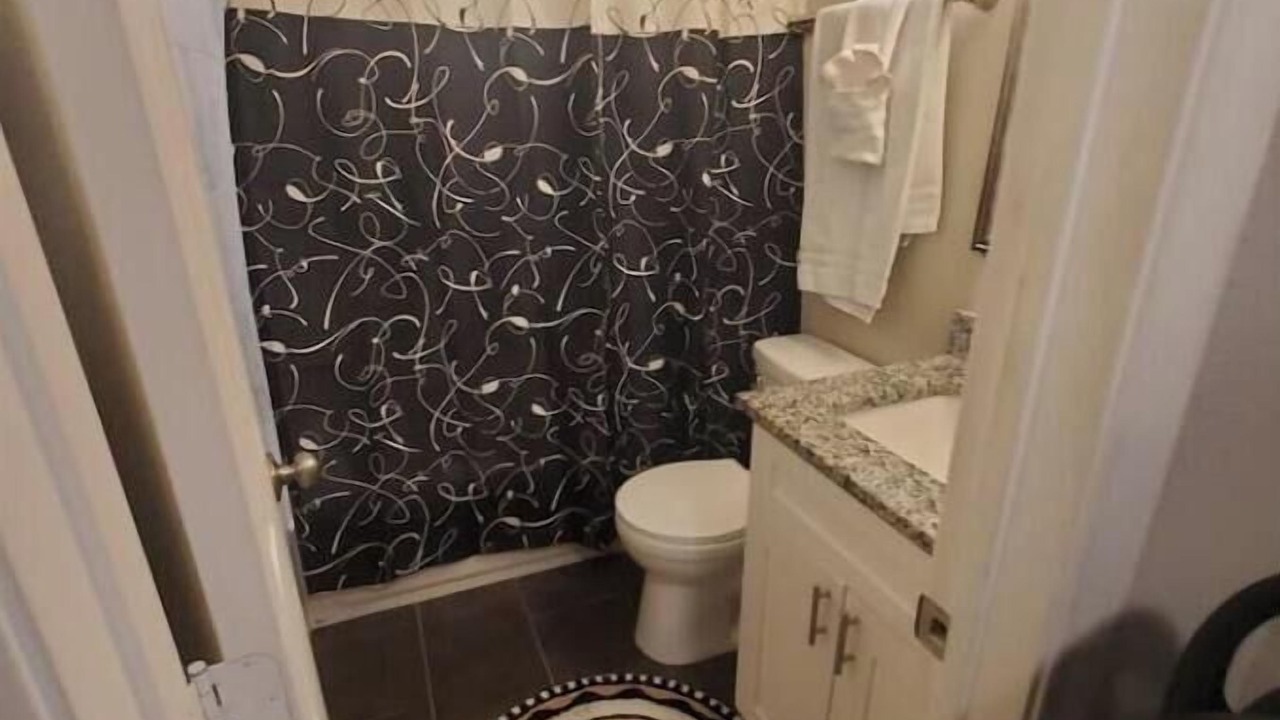 Photo of Bathroom in Mesquite