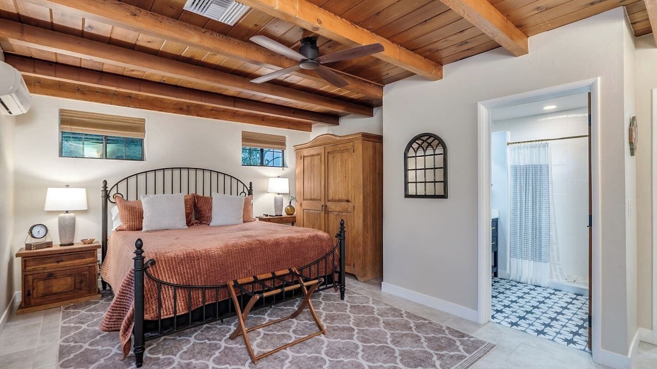 Photo of Bedroom in Sam Hughes