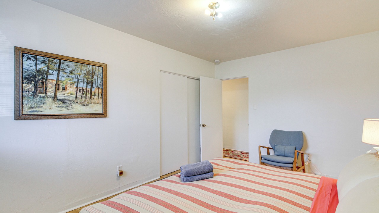 Photo of Bedroom in Parkland Hills