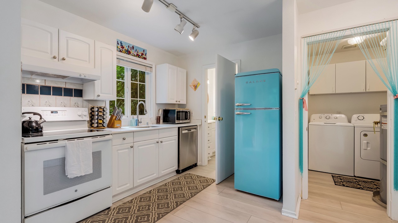 Photo of Kitchen in Gold Bar