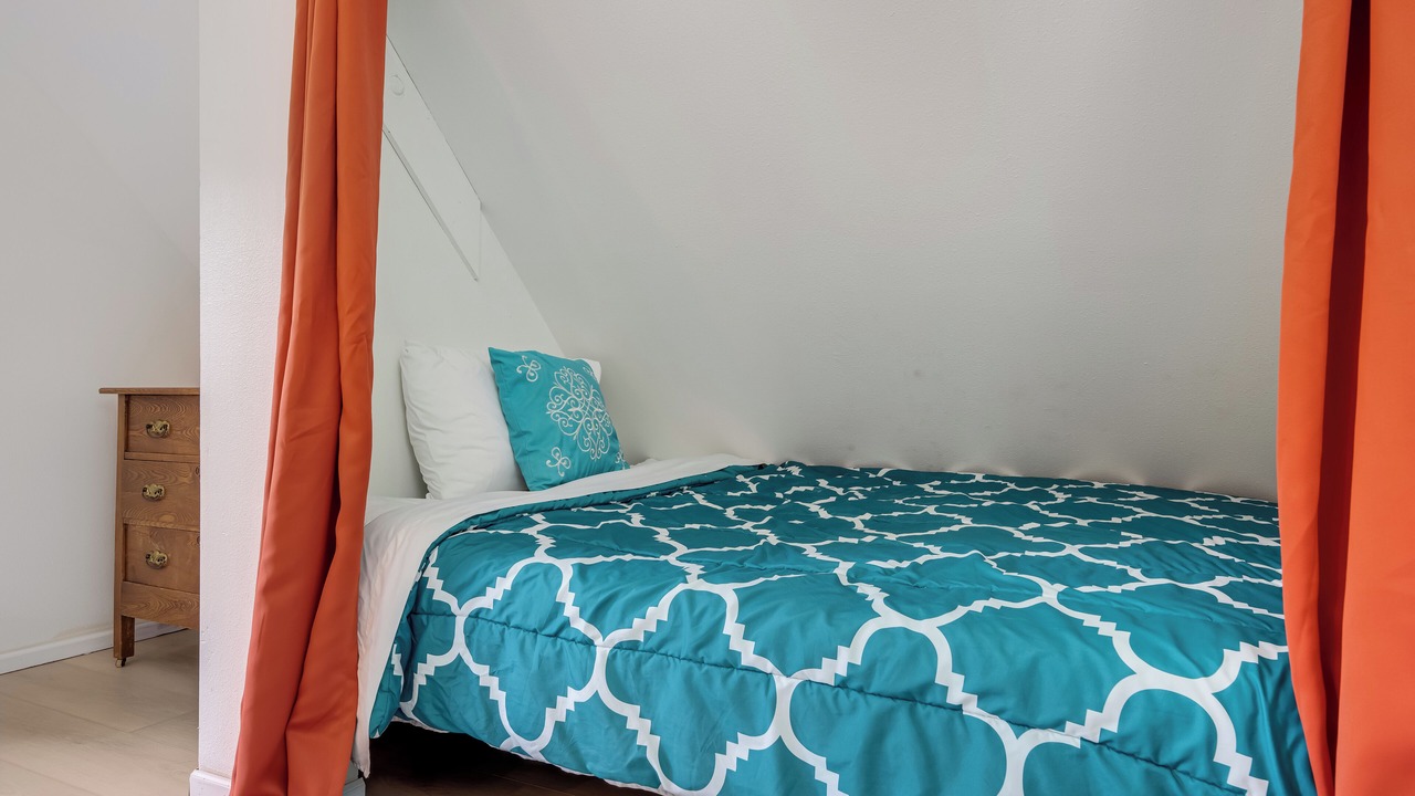 Photo of Bedroom in Gold Bar
