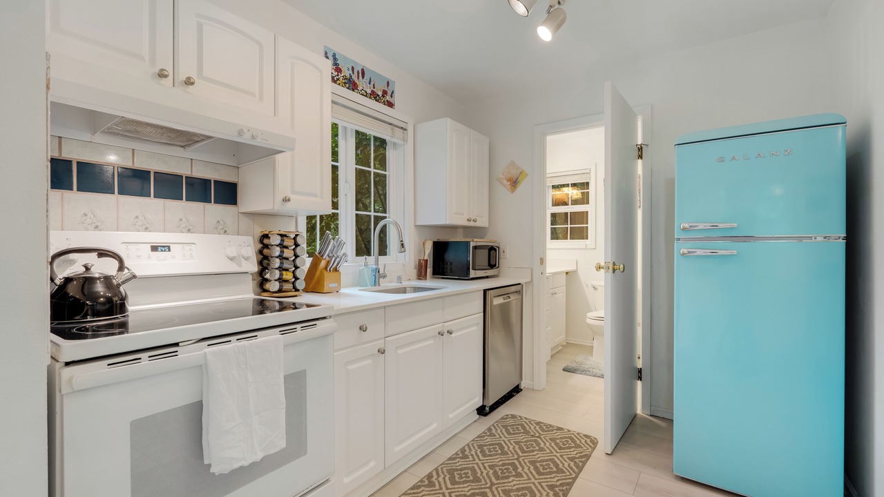 Photo of Kitchen in Gold Bar