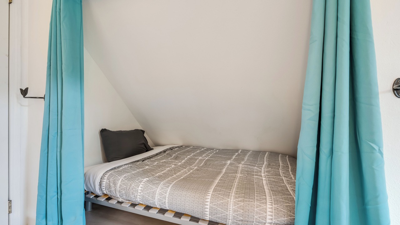 Photo of Bedroom in Gold Bar