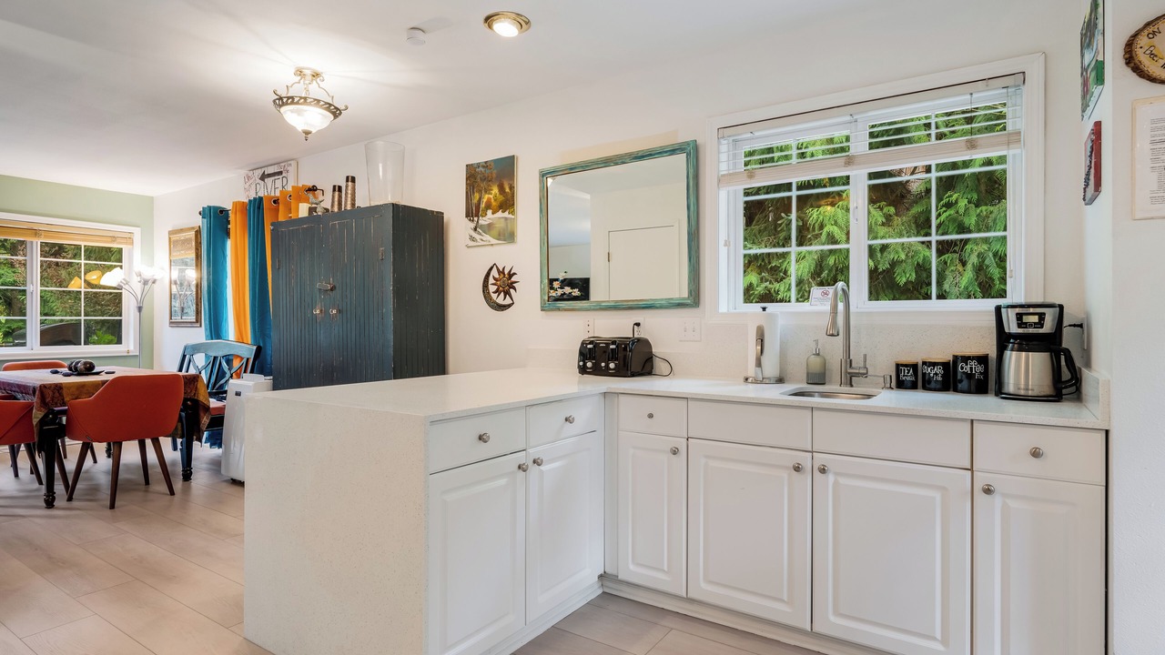 Photo of Kitchen in Gold Bar