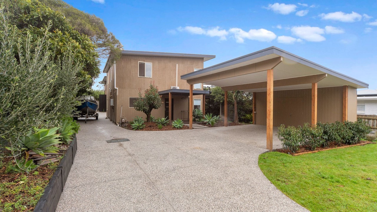 Photo of Outdoor in McCrae