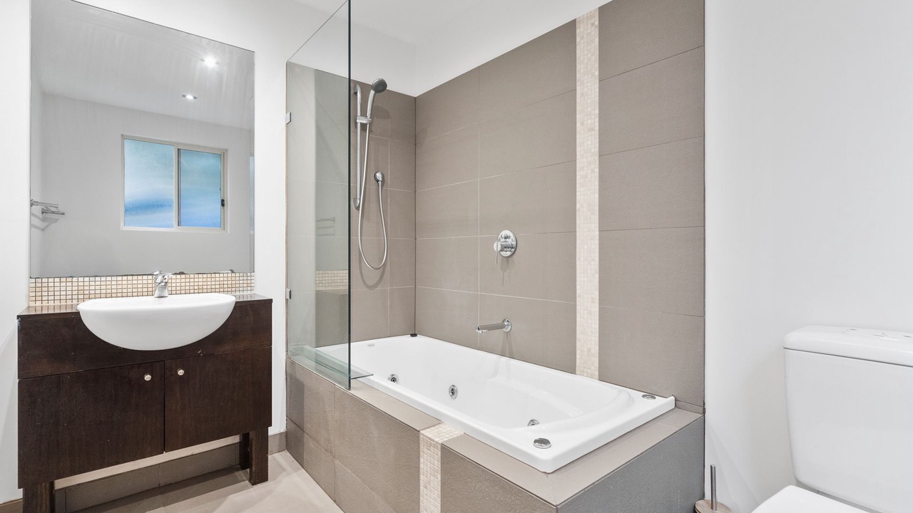 Photo of Bathroom in McCrae