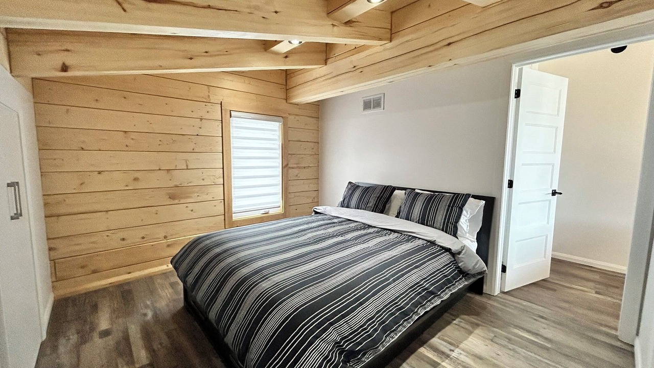 Photo of Bedroom in Saint-Felix-d'Otis