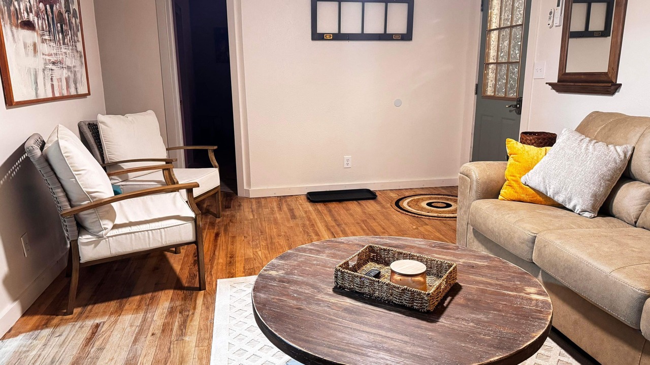 Photo of Livingroom in Mammoth Spring
