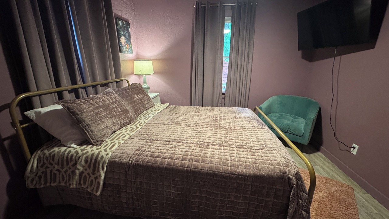 Photo of Bedroom in Mammoth Spring