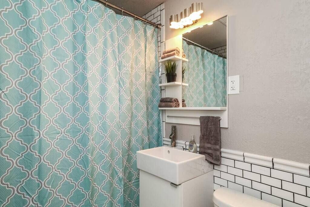 Photo of Bathroom in West Plaza