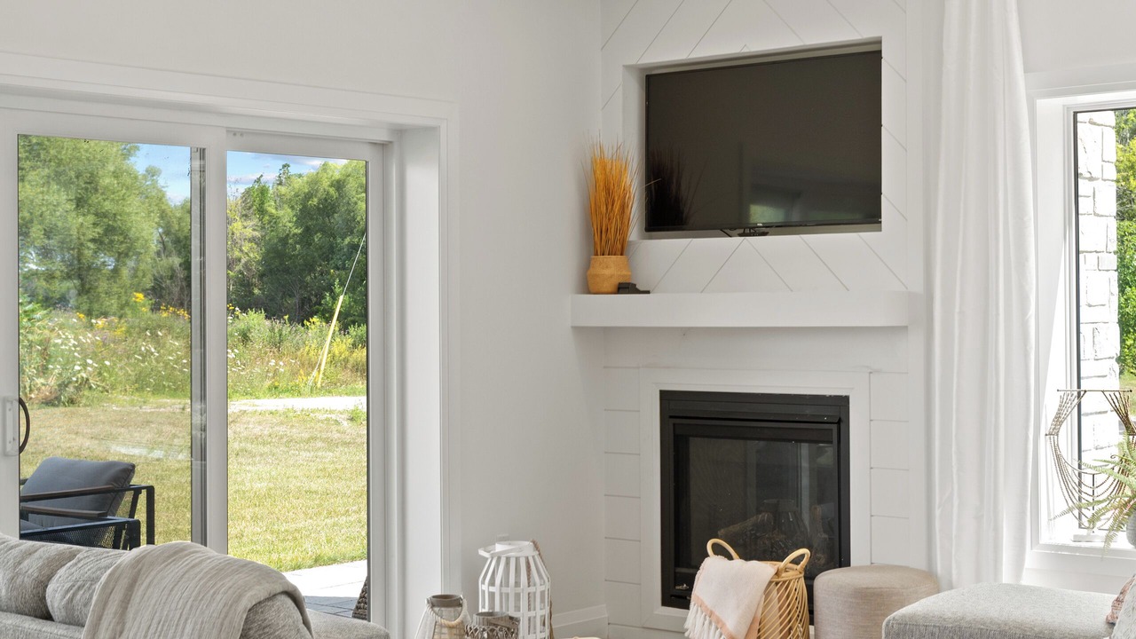 Photo of Livingroom in Waubaushene