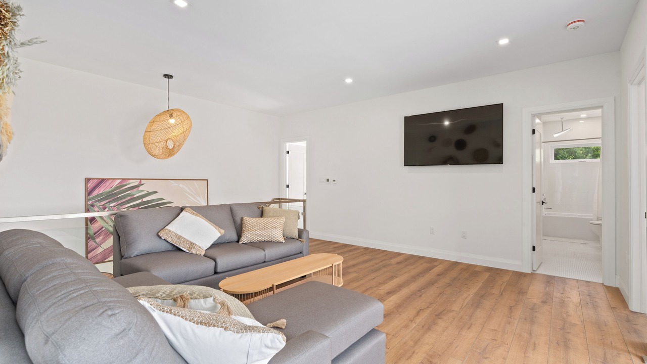 Photo of Livingroom in Waubaushene
