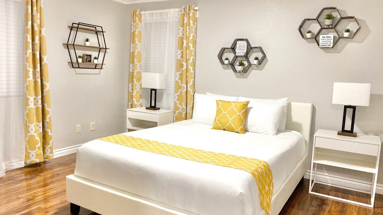 Photo of Bedroom in Fullerton