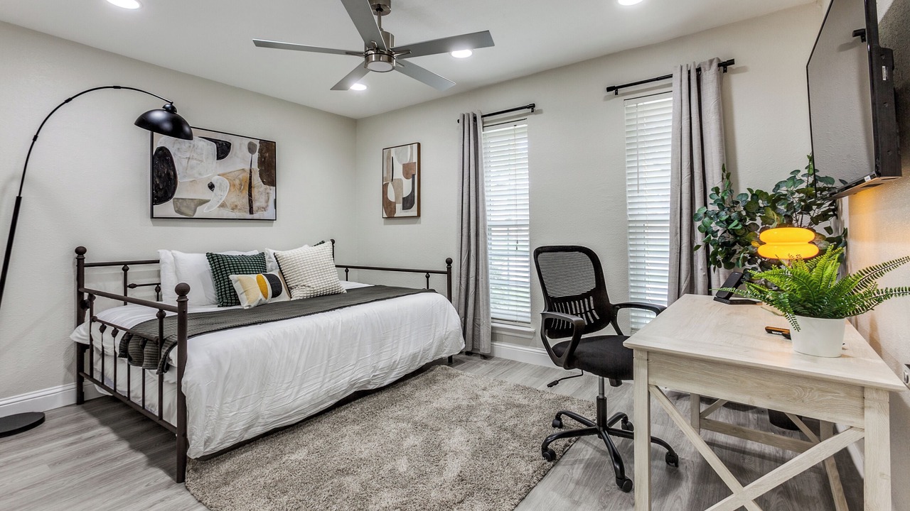 Photo of Bedroom in Rowlett