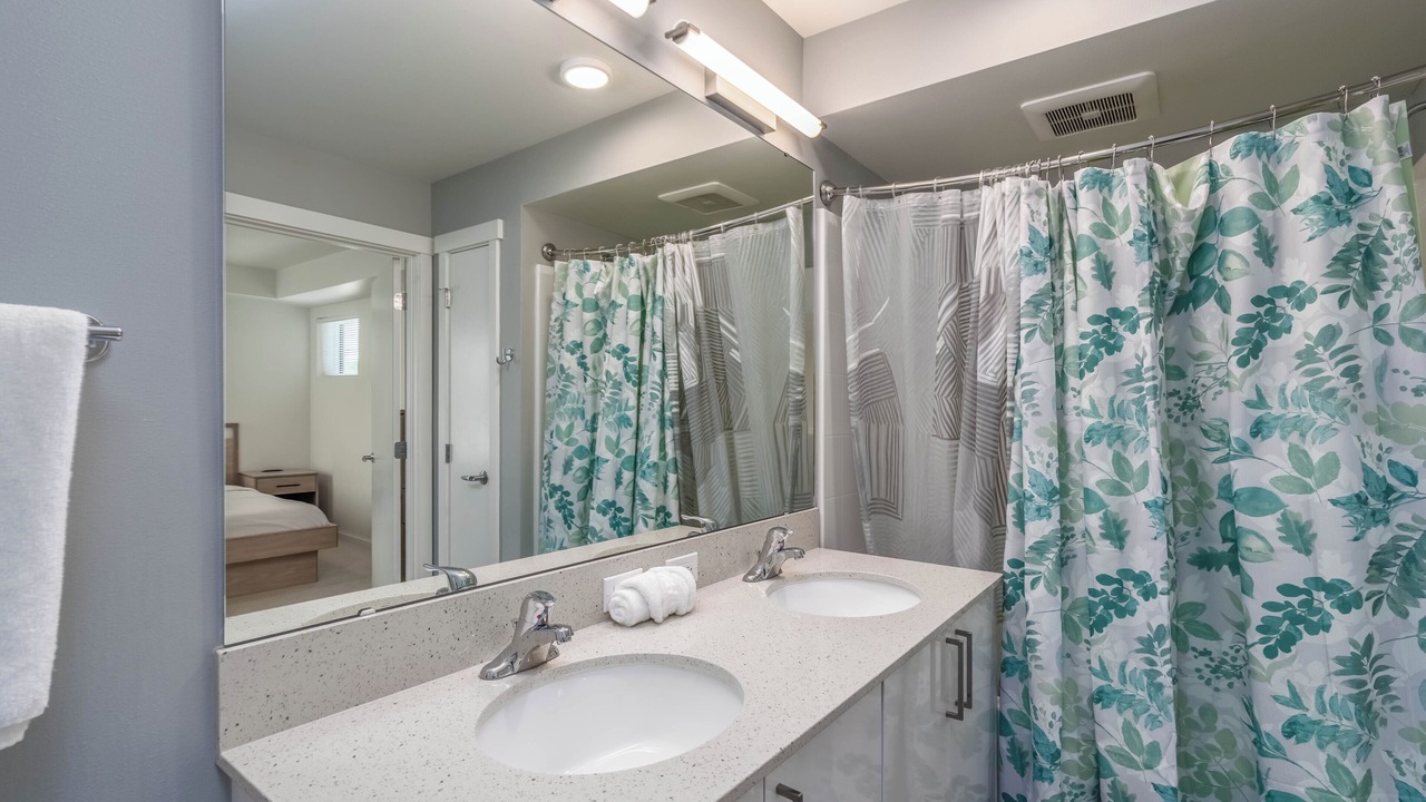 Photo of Bathroom in University District