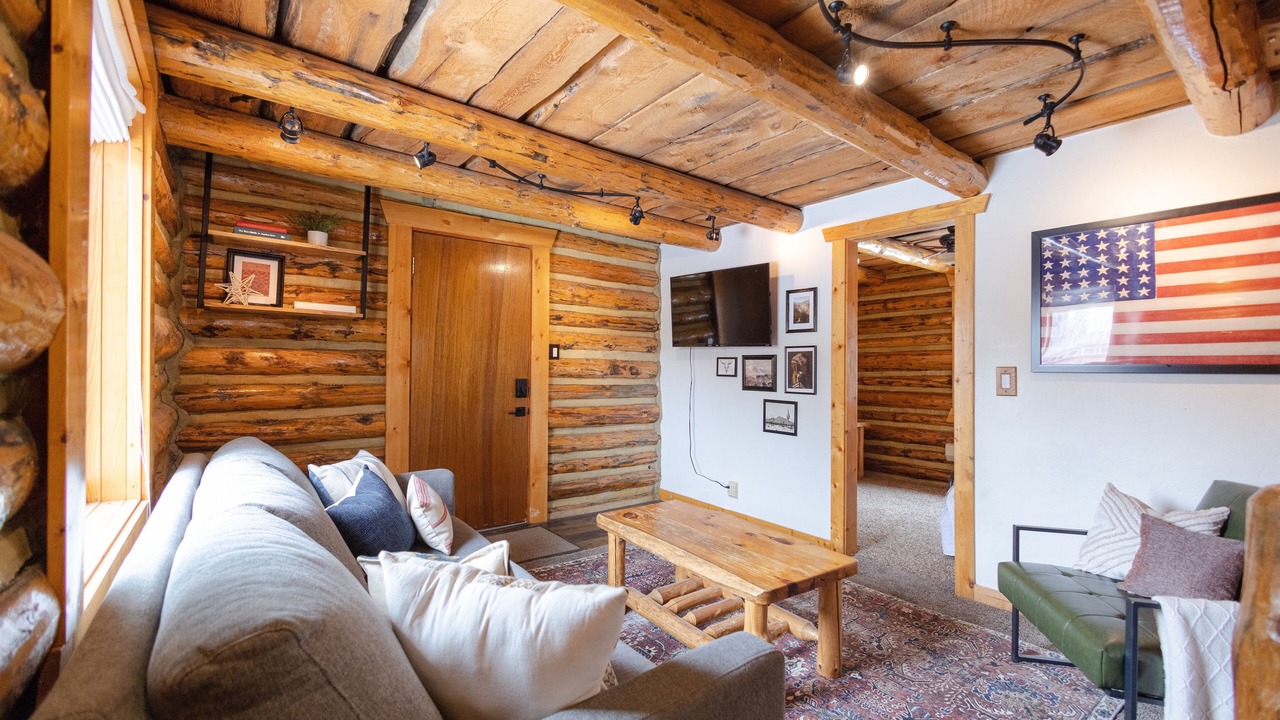 Photo of Livingroom in St. Anthony