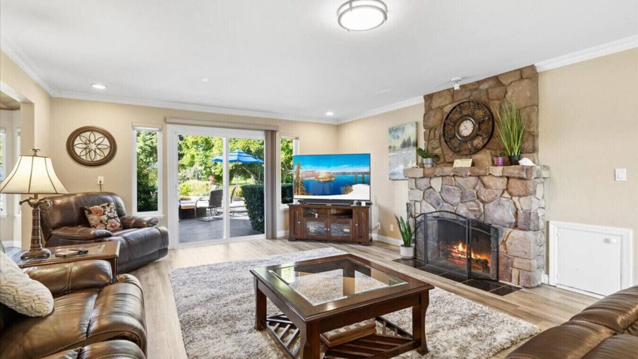 Photo of Livingroom in Medford