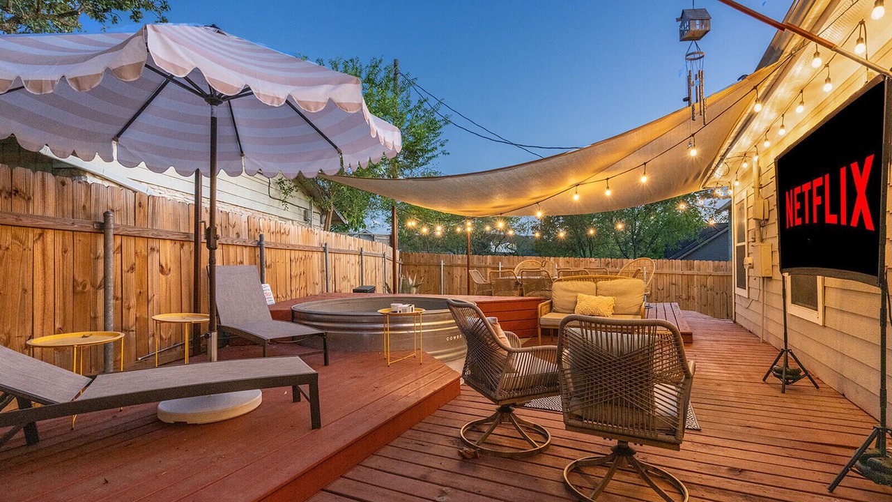 Photo of Patio Balcony in University Hills and Windsor Park