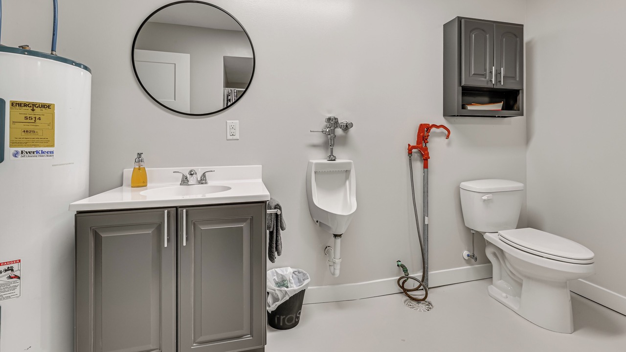 Photo of Bathroom in Ellston