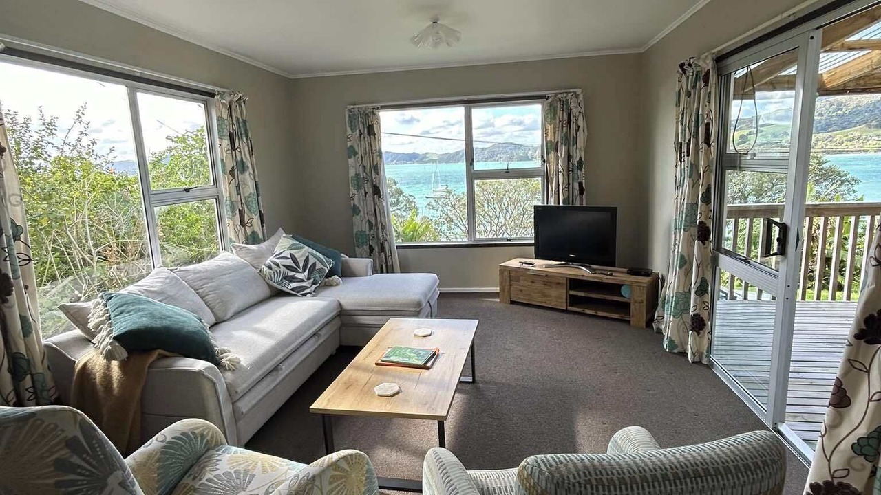 Photo of Livingroom in Whangarei Heads