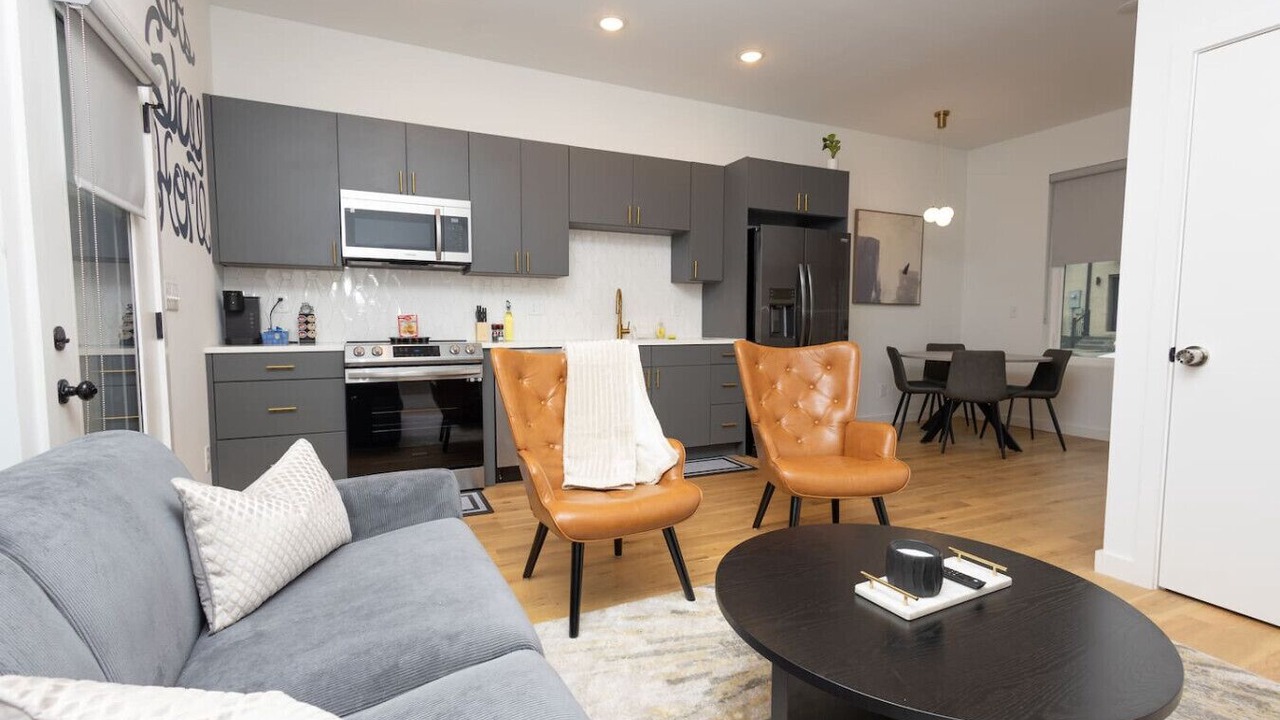 Photo of Livingroom in Knoxville
