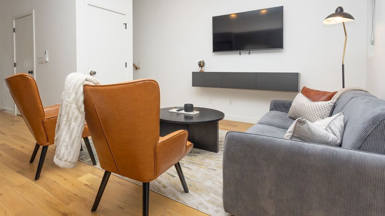 Photo of Livingroom in Knoxville