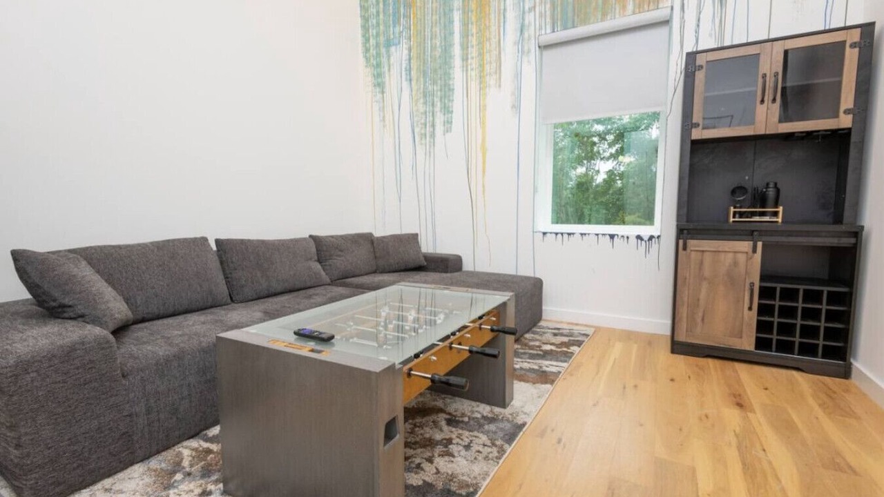 Photo of Livingroom in Knoxville