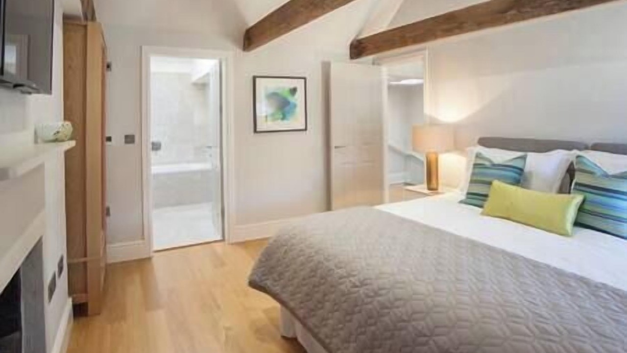 Photo of Others in Upper Town