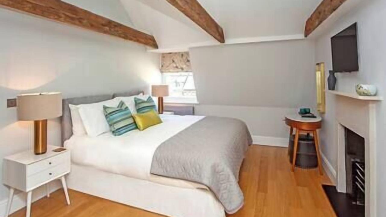 Photo of Others in Upper Town