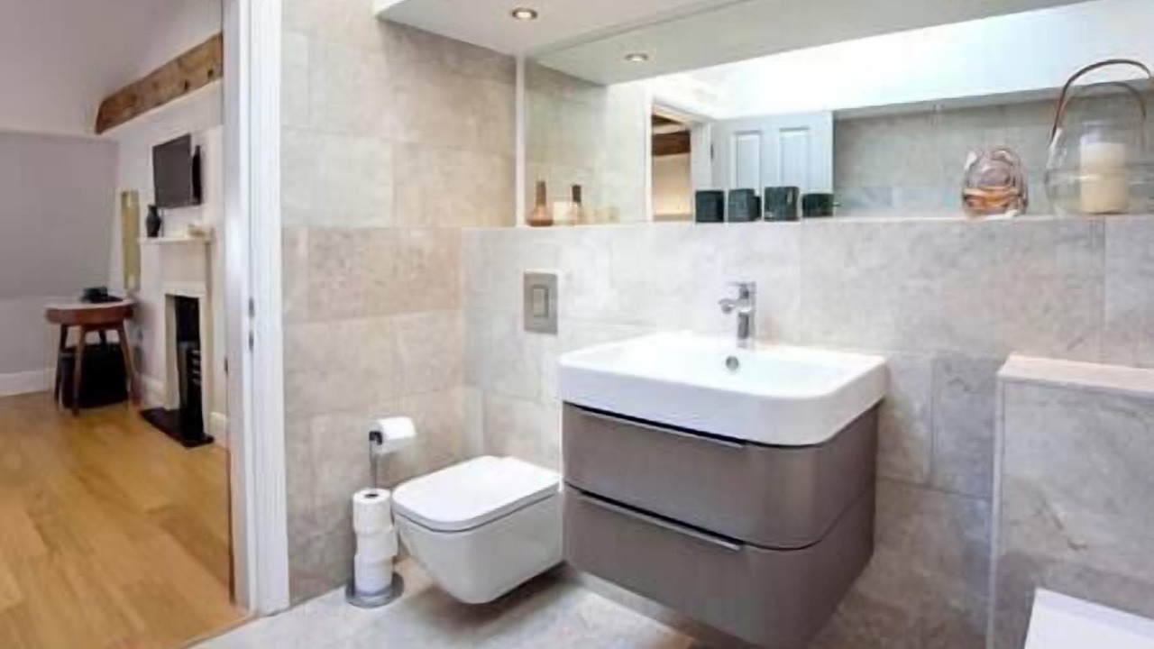 Photo of Others in Upper Town