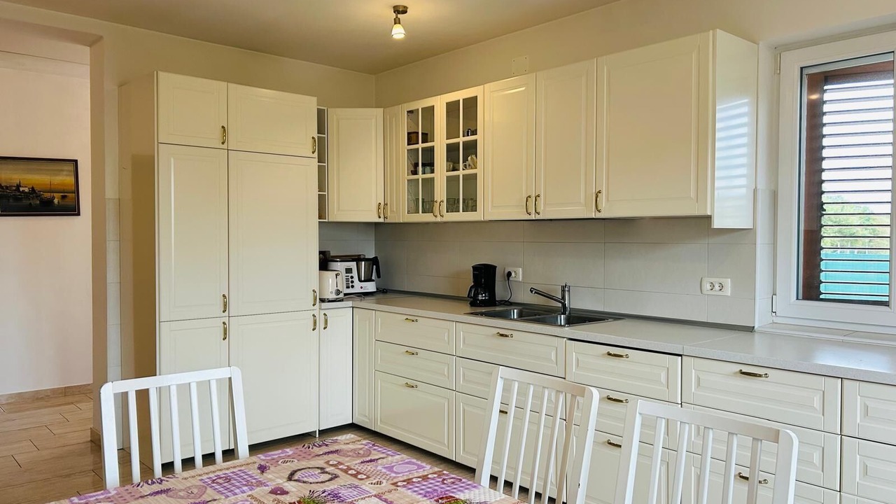 Photo of Kitchen in Momjan
