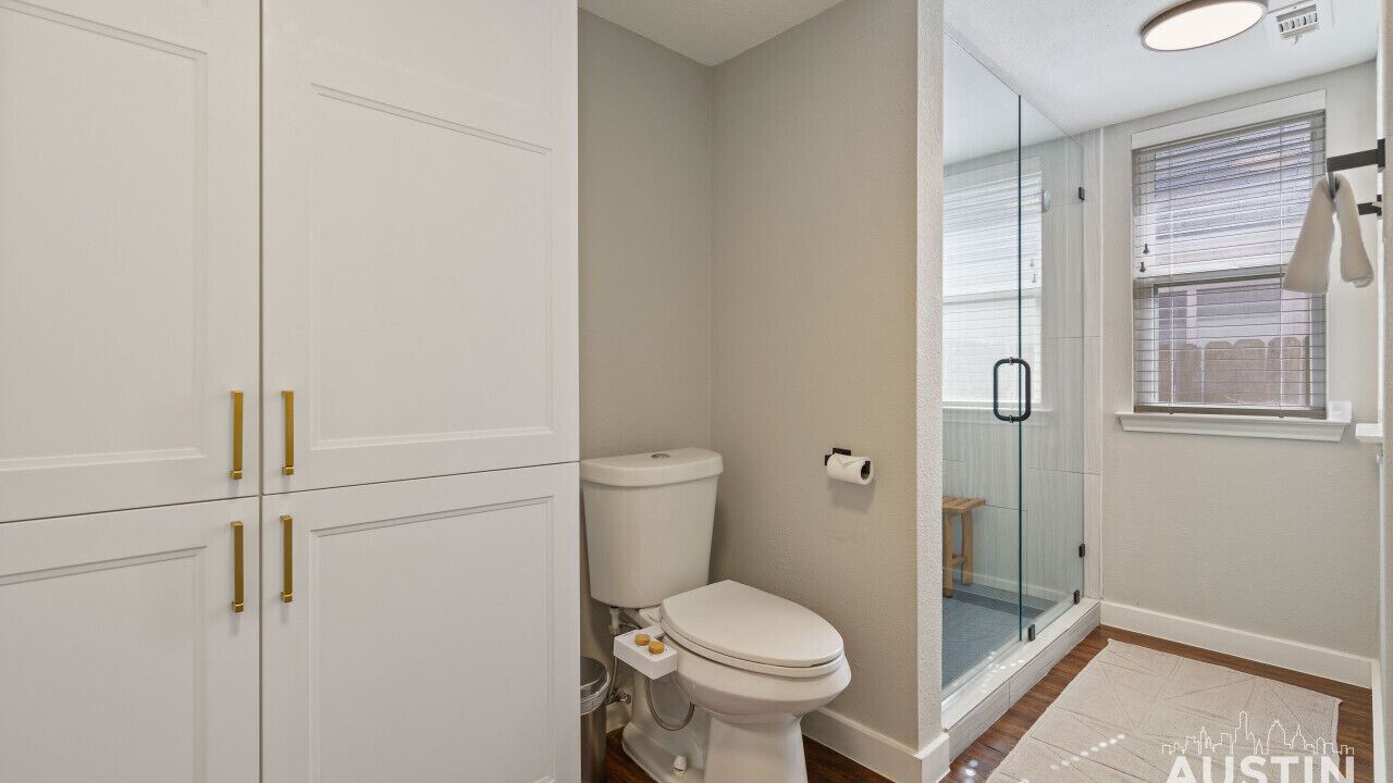 Photo of Bathroom in Maple Run