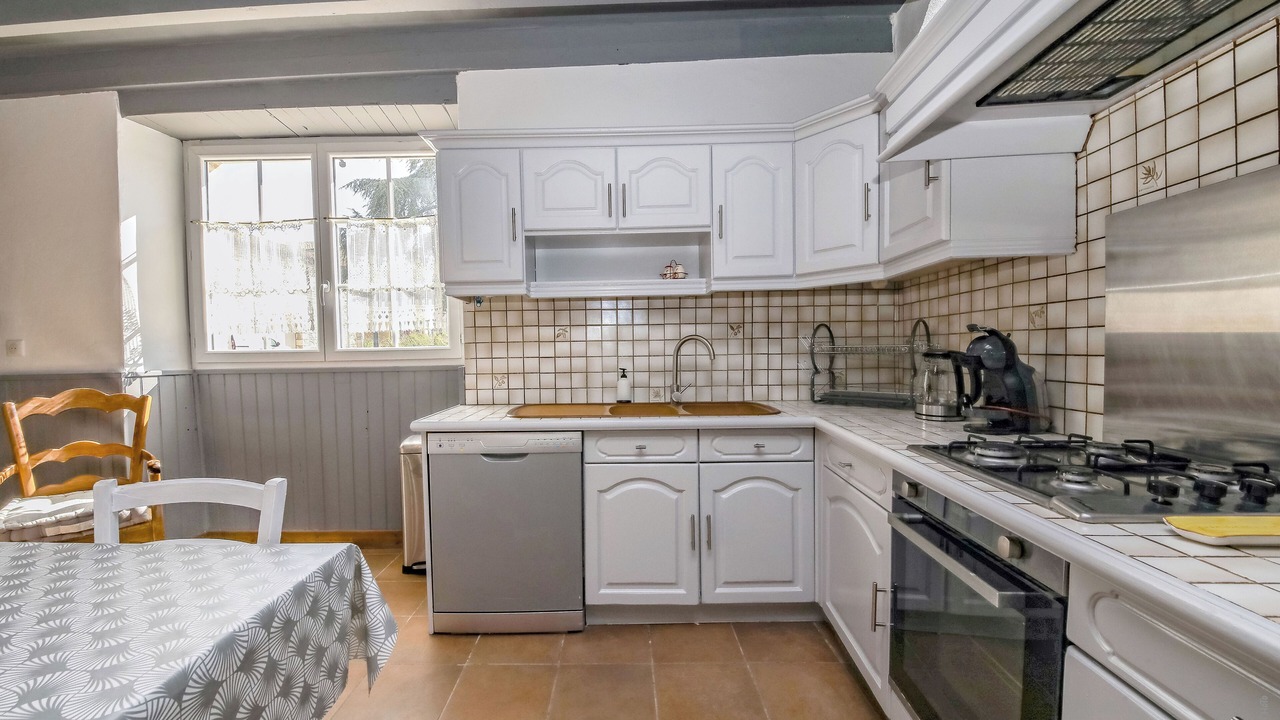 Photo of Kitchen in Villeneuve-sur-Vere