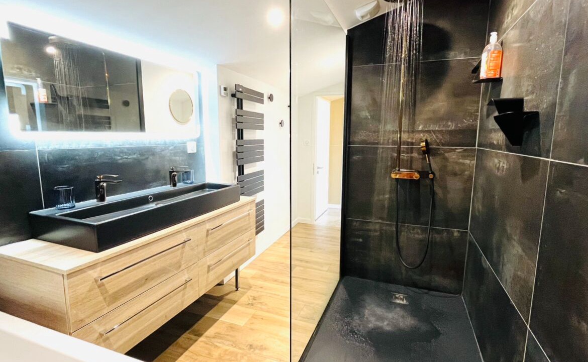 Photo of Bathroom in Mons