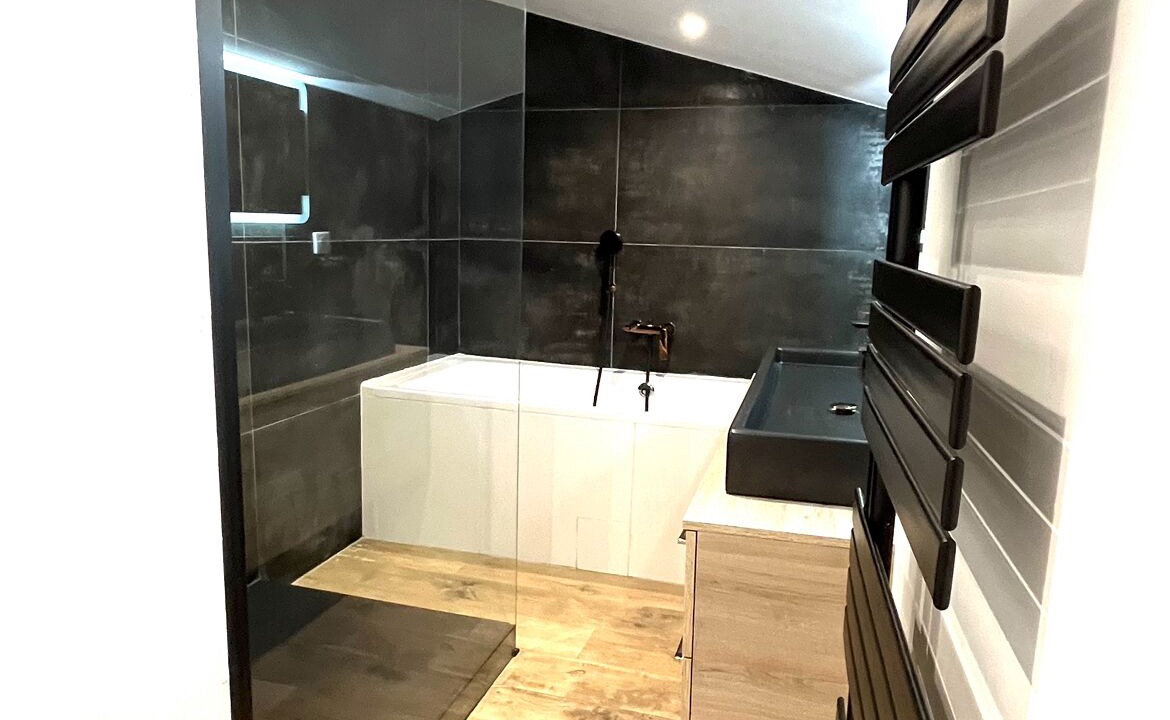 Photo of Bathroom in Mons