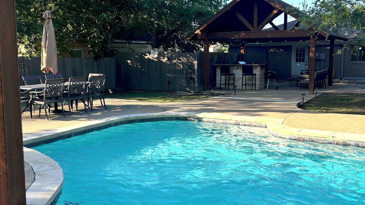 Photo of Outdoor in College Hills Estates