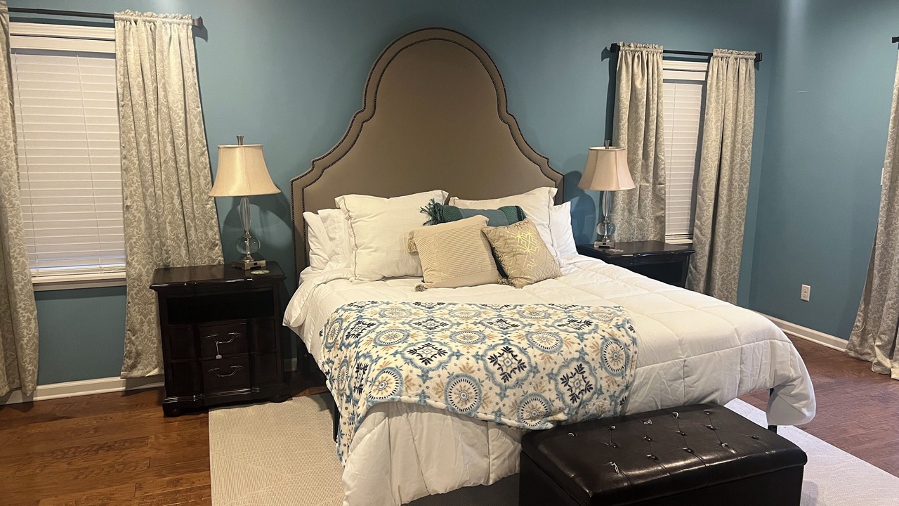 Photo of Bedroom in College Hills Estates