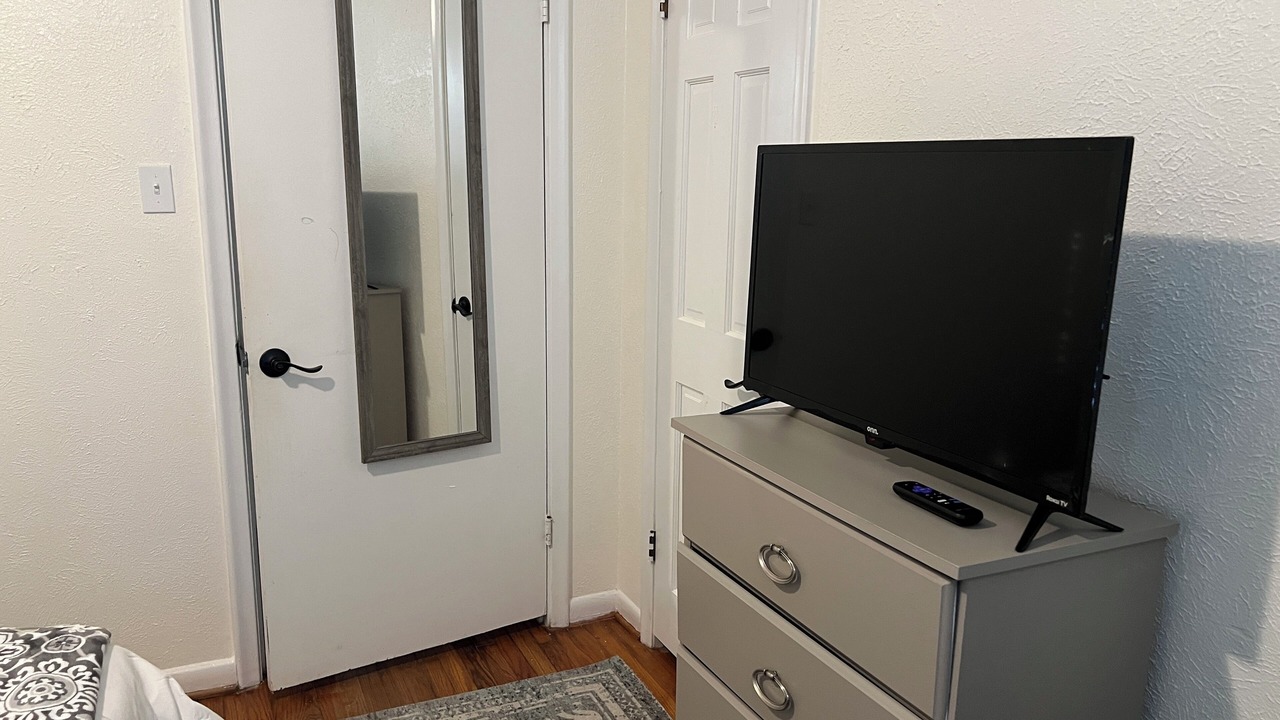 Photo of Bedroom in College Hills Estates