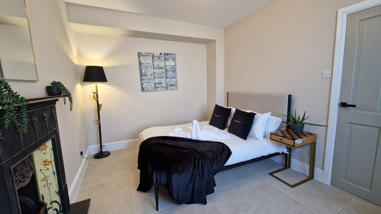 Photo of Bedroom in Merthyr Tydfil