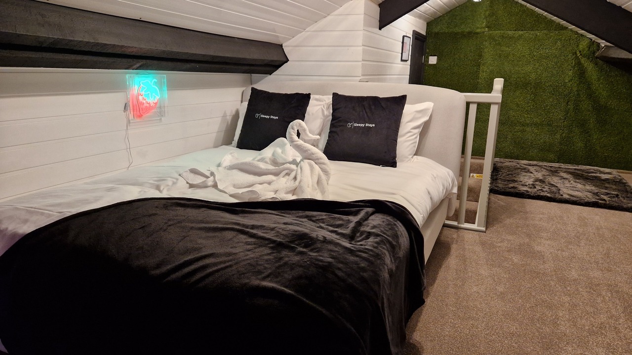 Photo of Bedroom in Merthyr Tydfil