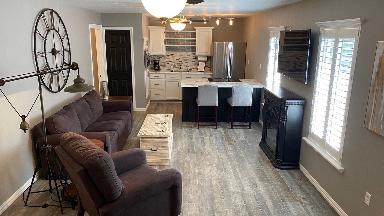 Photo of Livingroom in Kingston