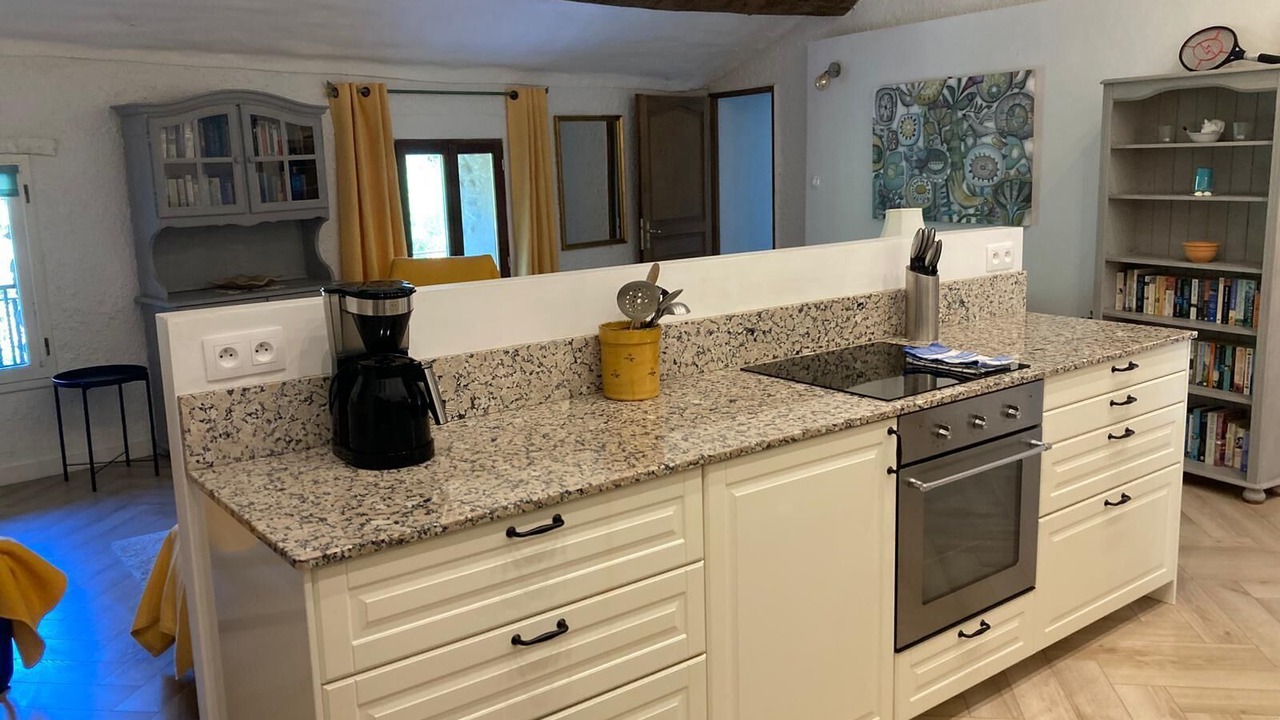 Photo of Kitchen in Reynes