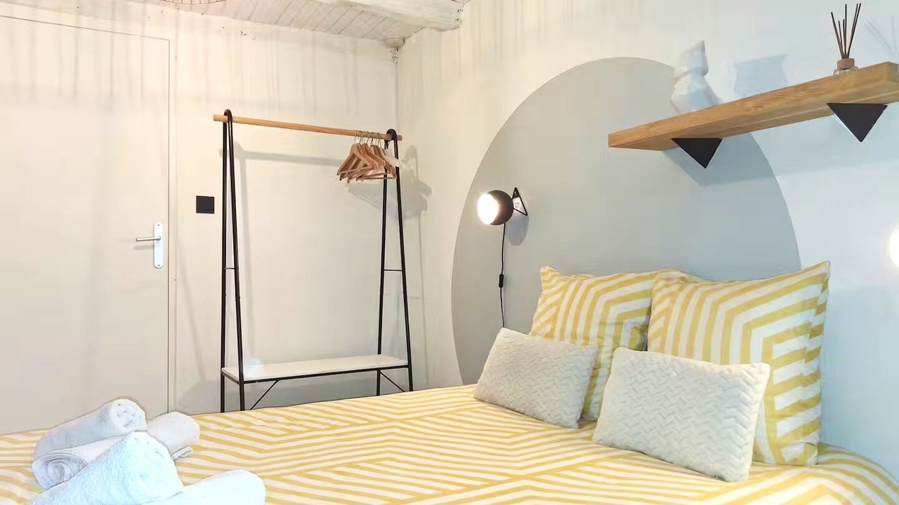 Photo of Bedroom in Malansac