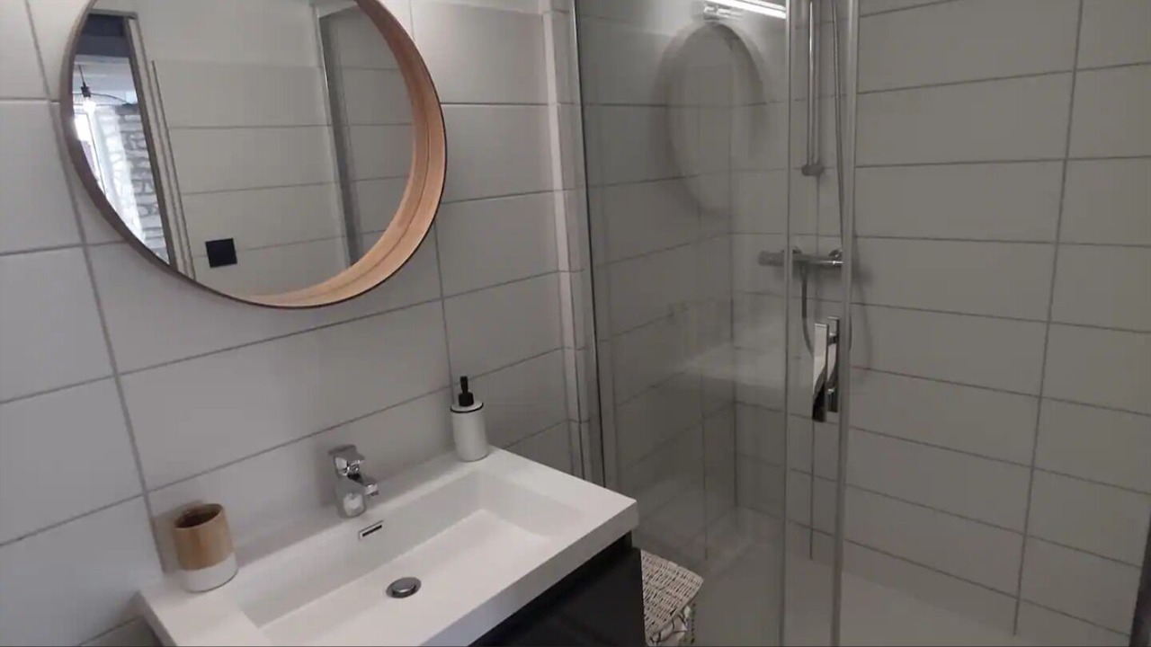 Photo of Bathroom in Malansac